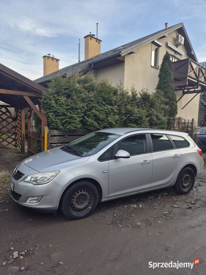 Opel Astra J 2011 17 CRDI