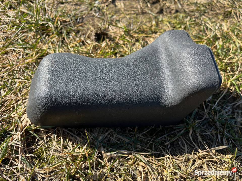 Mercedes MB100 MB 100 osłona zawiasu drzwi Listwy i nakładki Rudzienko sprzedam