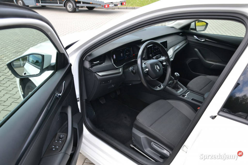 koda Octavia 20 tdi 6biegów full led virtual Rok produkcji 2023 małopolskie Kęty