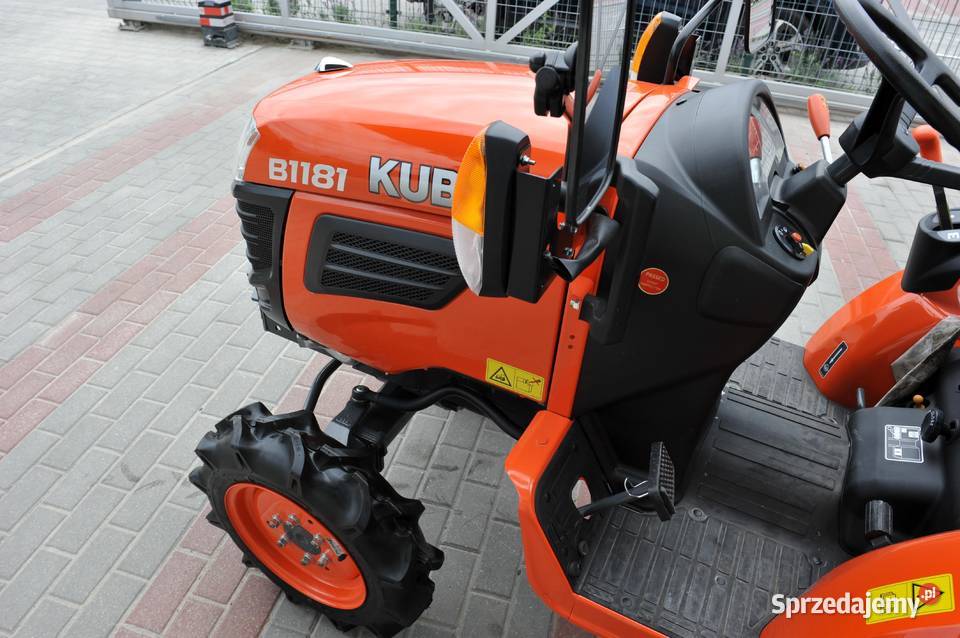 Kubota B1181 4x4 17 Rolnictwo Tajęcina
