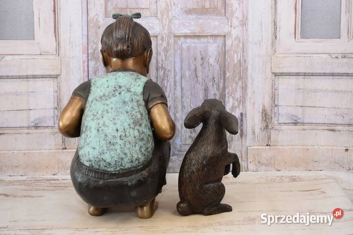 Mała Dziewczynka z Królikiem Zającem Ogrodowa Kraków