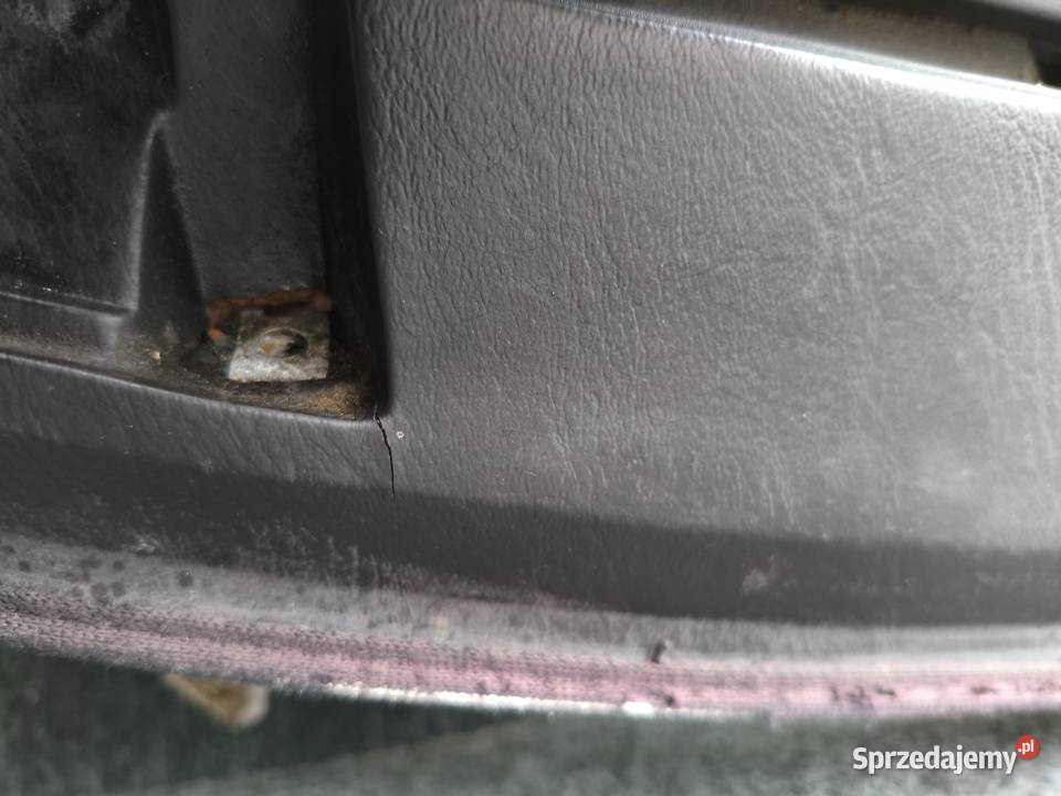 Mercedes W124 deska rozdzielcza bez drewna osobowe Skarżysko-Kamienna