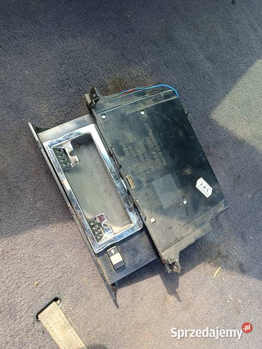 Popielniczka Przód Audi A4 B5 a15 osobowe Zapalniczki samochodowe Myszków