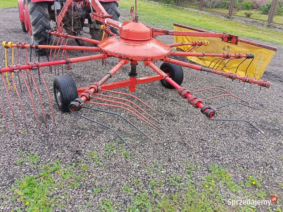 Sprzedam zgrabiarke karuzelową fella Rolnictwo Uszew