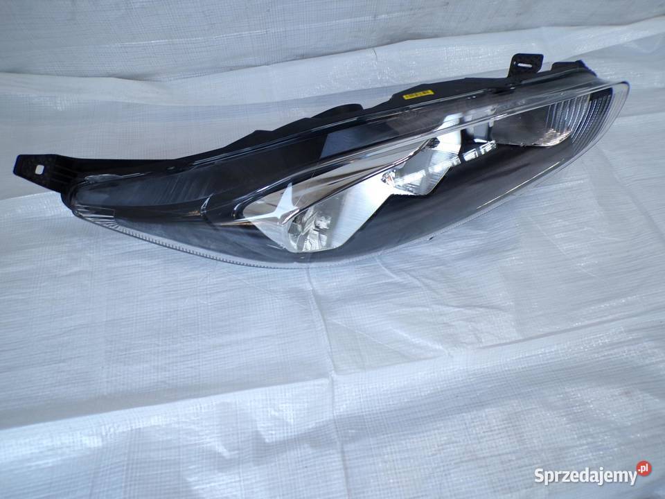 LAMPA PRAWA PRZÓD FORD FIESTA MK7 LIFT osobowe