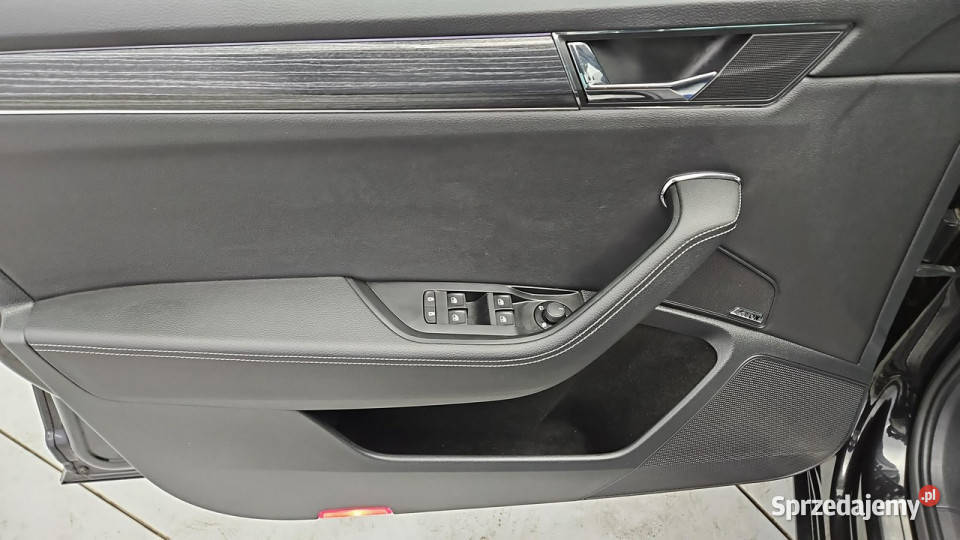 koda Superb 20 TDI SCR Style DSG Z Polskiego światła do jazdy dziennej Superb Warszawa