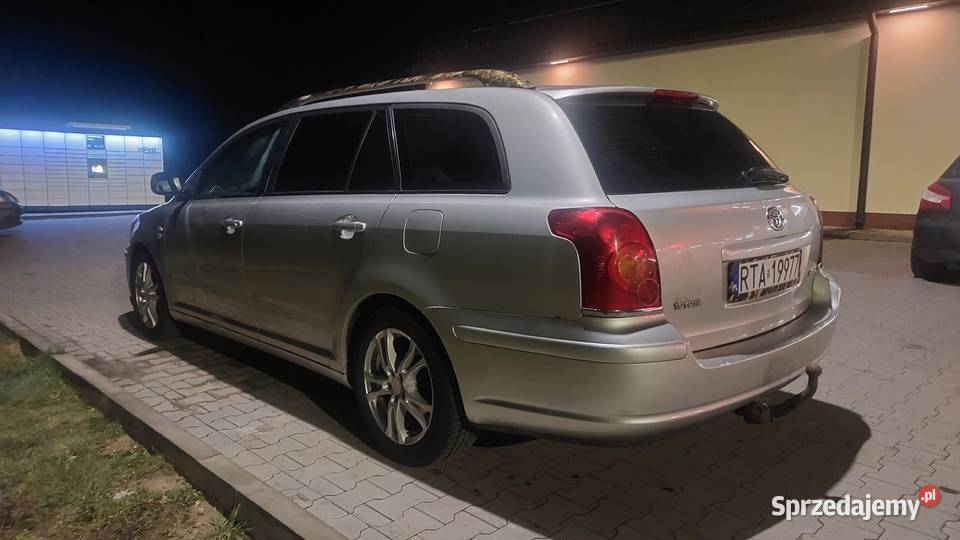 Avensis 7 lat w jednych rekach 349900km Nasutów sprzedam