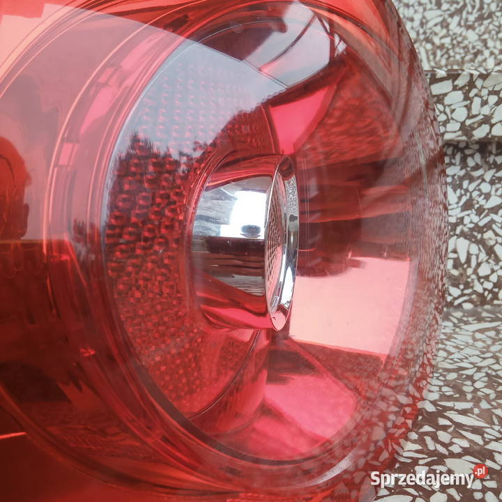 VW Golf V Lampa lewa tylna ładna 1K6945095Q Lewe Oświetlenie Dębica