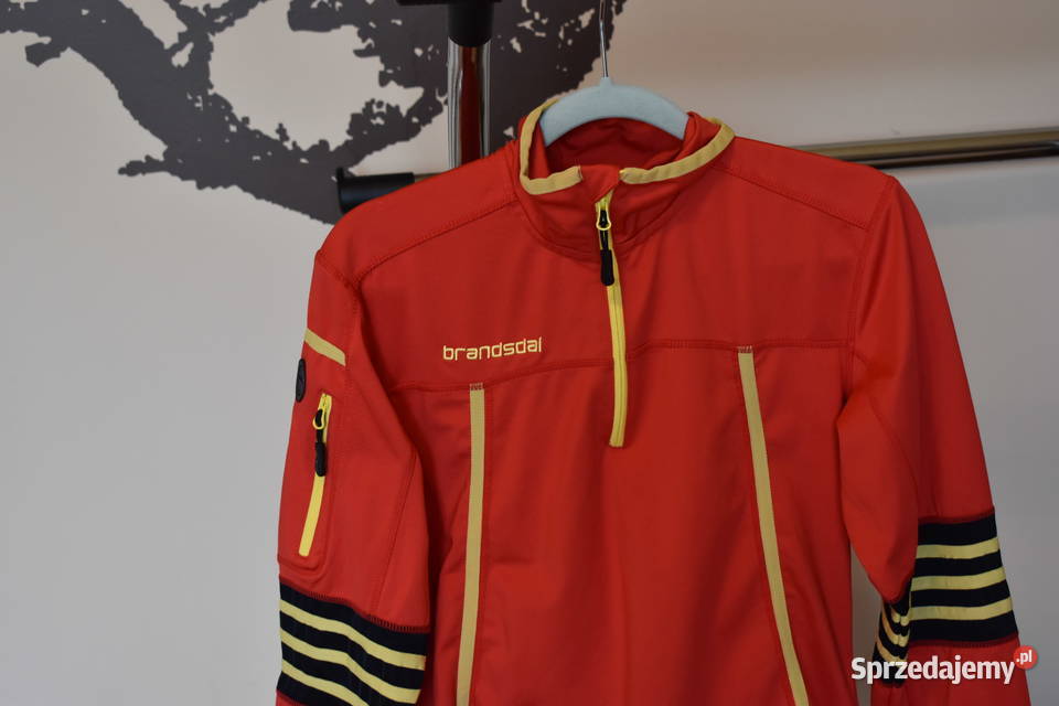 Czerwona Sportowa Bluza Brandsdal Norweska Stargard