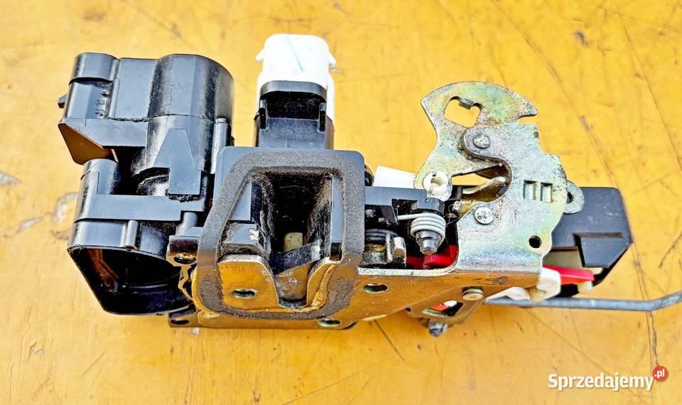 OPEL FRONTERA B ZAMEK DRZWI LEWY PRZÓD 16639861 terenowe