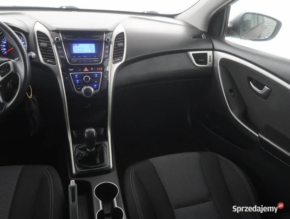 Hyundai i30 16 CRDi gniazdo USB