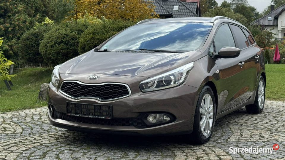Kia Ceed 16 Benz 135 z Niemiec Nawigacja Pakiet nawigacja Strzegom