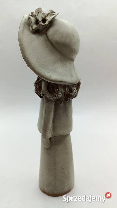 Ceramika kobieta bez twarzy w dużym kapeluszu Zamość sprzedam