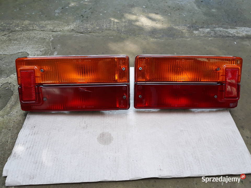 Obudowy do kierunkowskazów przód Fiat 125p ST