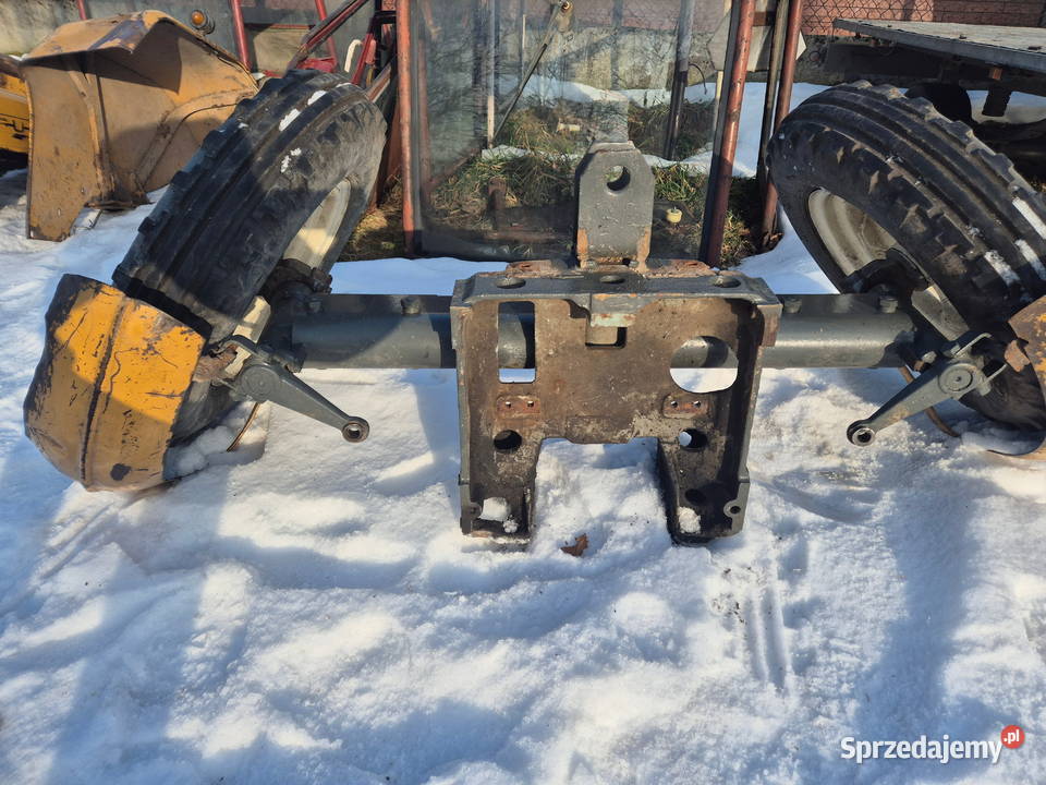 Przednia oś Ursus C330 kołyska koła błotniki Bucze sprzedam