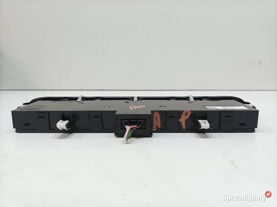 PANEL NAWIEWU KLIMATYZACJI 01561724120 30283408 Panele sterowania, przełączniki