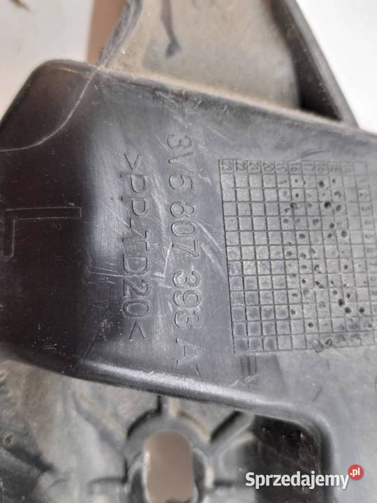 ŚLIZG ZDERZAKA TYŁ KOMPLET SEDAN HB Skoda Superb Rok produkcji 2019 Motoryzacja świętokrzyskie