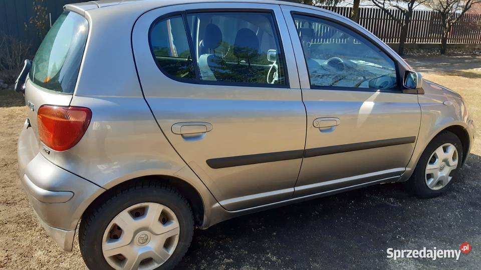 Toyota YARIS CD