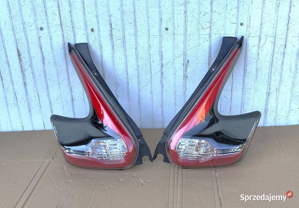 NISSAN JUKE f15 LIFT 1419 LAMPA PRAWA TYŁ sprzedam