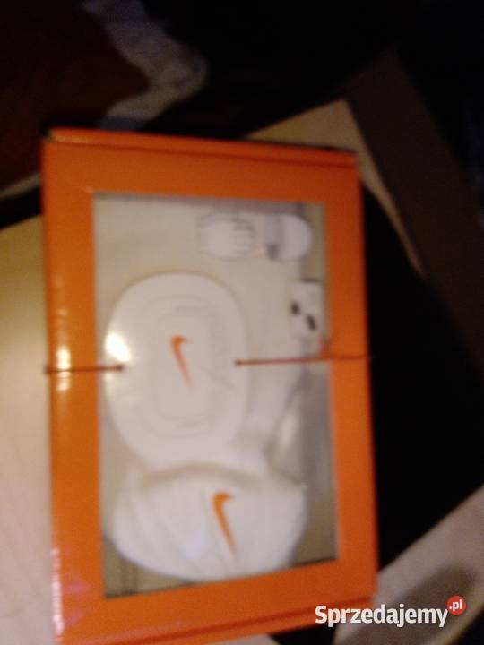 Zestaw czapka zimowa damska plus rękawiczki Legionowo