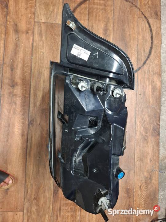 Lampy Tył Ford Mustang USA 20212 prawa lewa Rok produkcji 2021