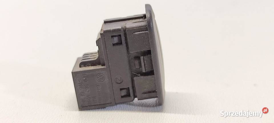 SKODA OCTAVIA II SCOUT PRZEŁĄCZNIK ALARMU