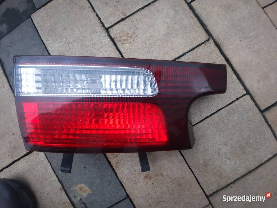 Toyota Previa lampa tył Oświetlenie
