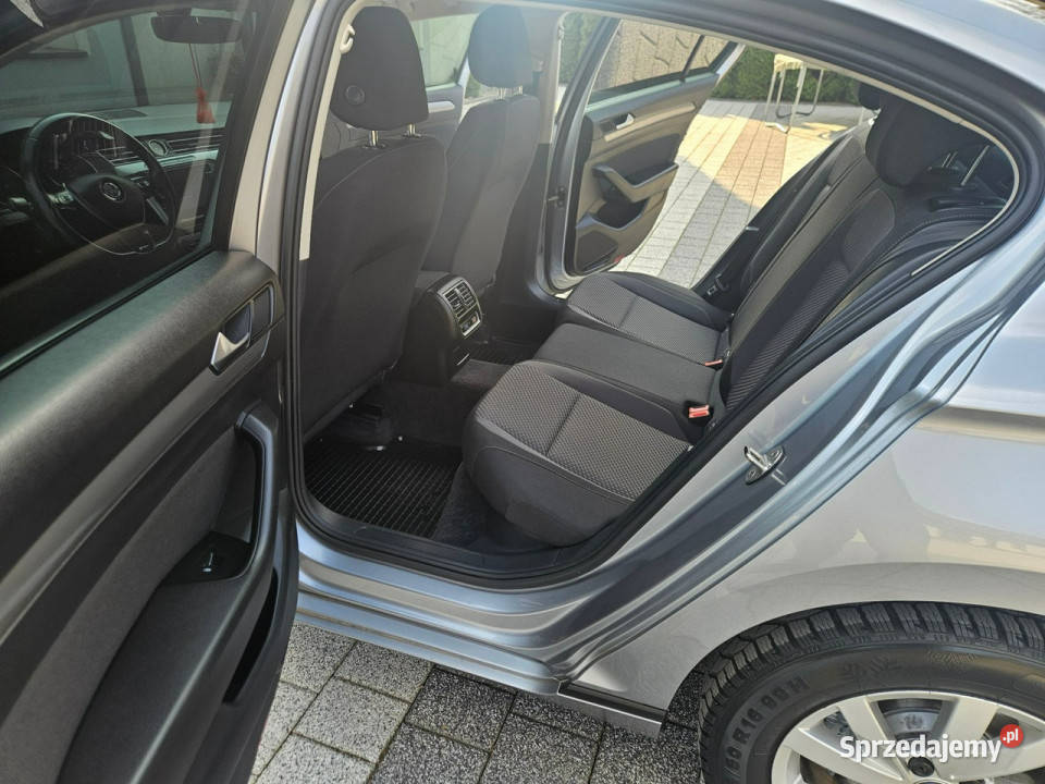 Volkswagen Passat 20 150 klimatronik tempomat podgrzewane fotele Strzegom
