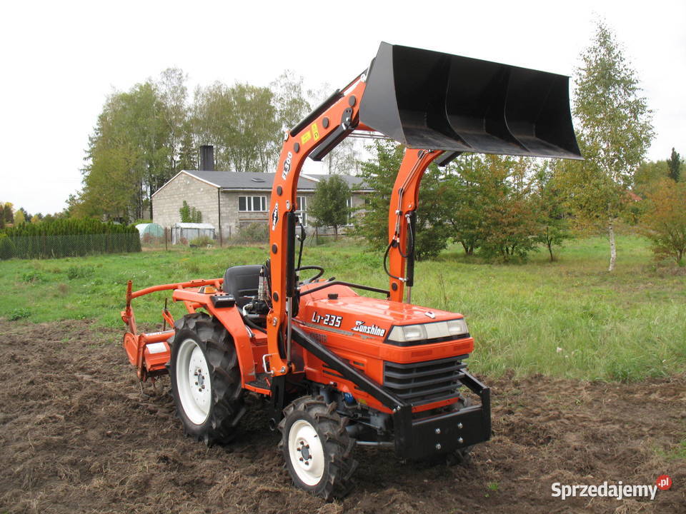 Kubota L serja z tur ładowarka do ogrodu stajni mazowieckie Mroków