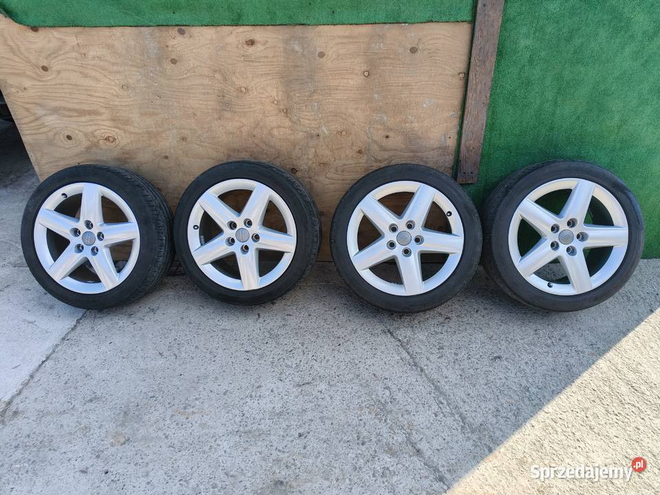 Alufelgi koła Audi 5x112 22545R17 Zagórowa