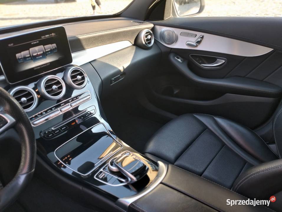 MercedesBenz C300 AMG Line 4Matic Piękny i Słupsk