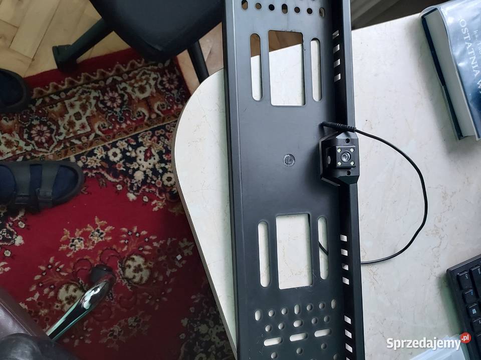 nowa ramka na tablicę rejestracyjna z kamerą Łęczna