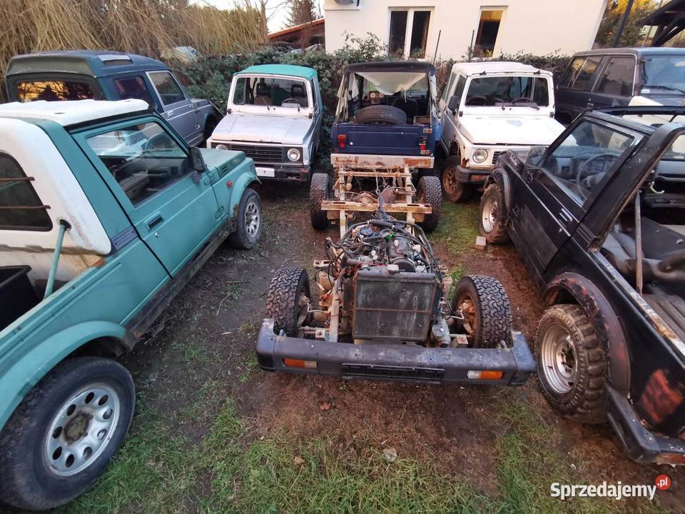 Suzuki Samurai SJ410413 mamy wszystkie części Rok produkcji 1990 Biskupice sprzedam