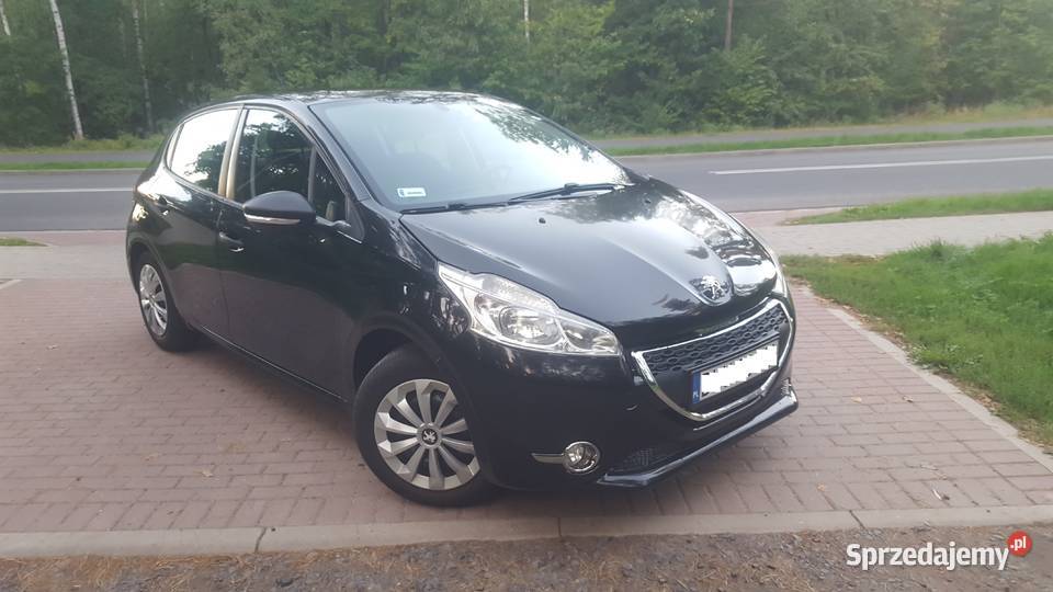Peugeot 208 10 68 benzyna Rok produkcji 2013 sprzedam