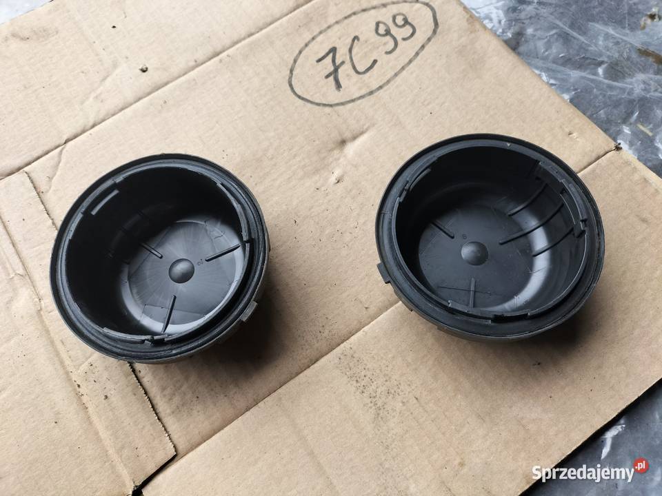 ZAŚLEPKA LAMPY DEKIELEK OSŁONA ŻARÓWEK 13472800 osobowe Kamień-Kolonia