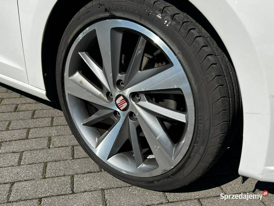 Seat Leon FR Panorama 20TDI DSG FullLED III 2012 komputer pokładowy Baranowo