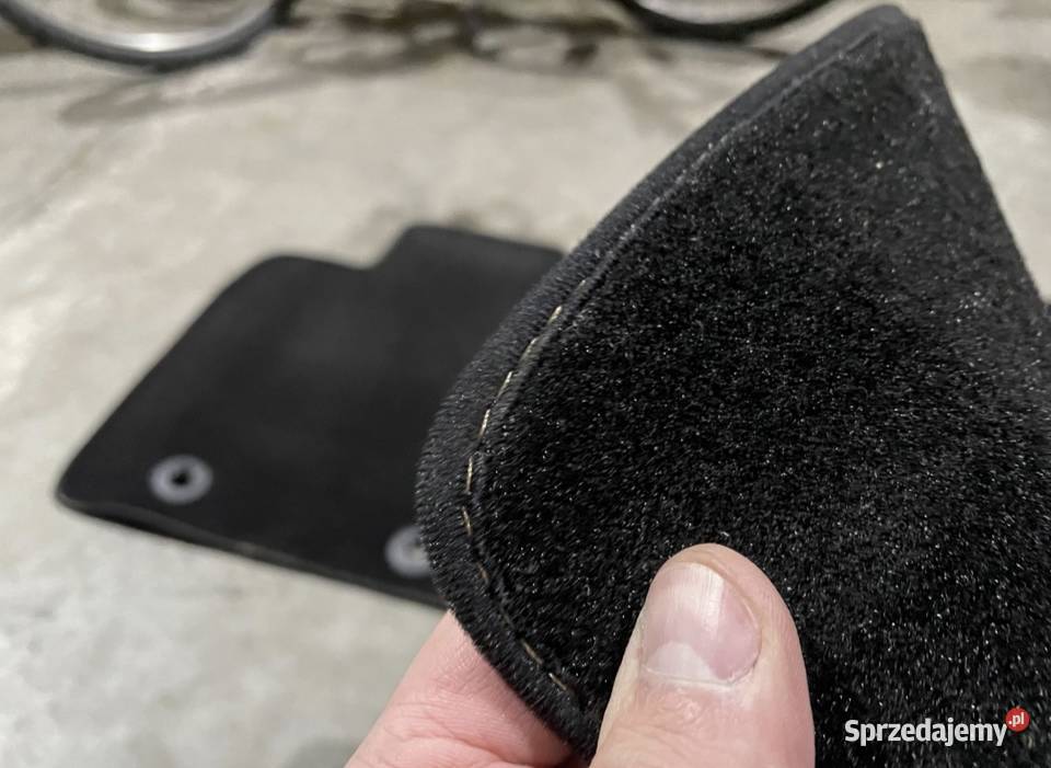 Dywaniki welurowe Toyota Avensis t27 t29 Nowe Lachowskie