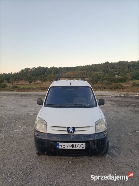 Peugeot Partner 4x4 Dangel Rok produkcji 2008 Blizne