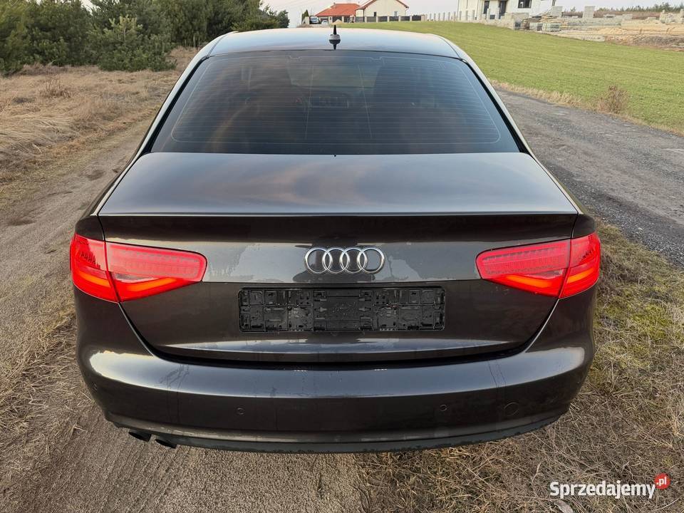 AUDI A4 B8 Głodno