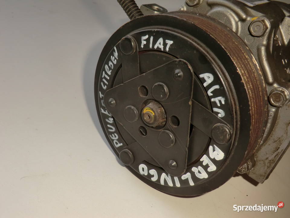 Fiat 500L 16 Sprężarka klimatyzacji 06275100251C osobowe małopolskie Krzeszowice sprzedam