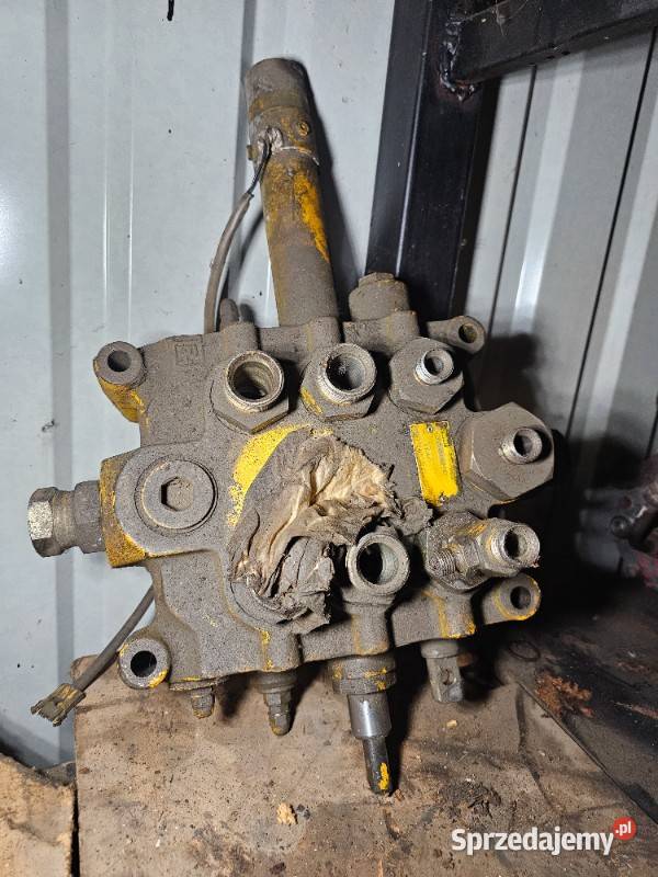 3sekcyjny rozdzielacz hydrauliczny JCB 410 412 Gdynia sprzedam