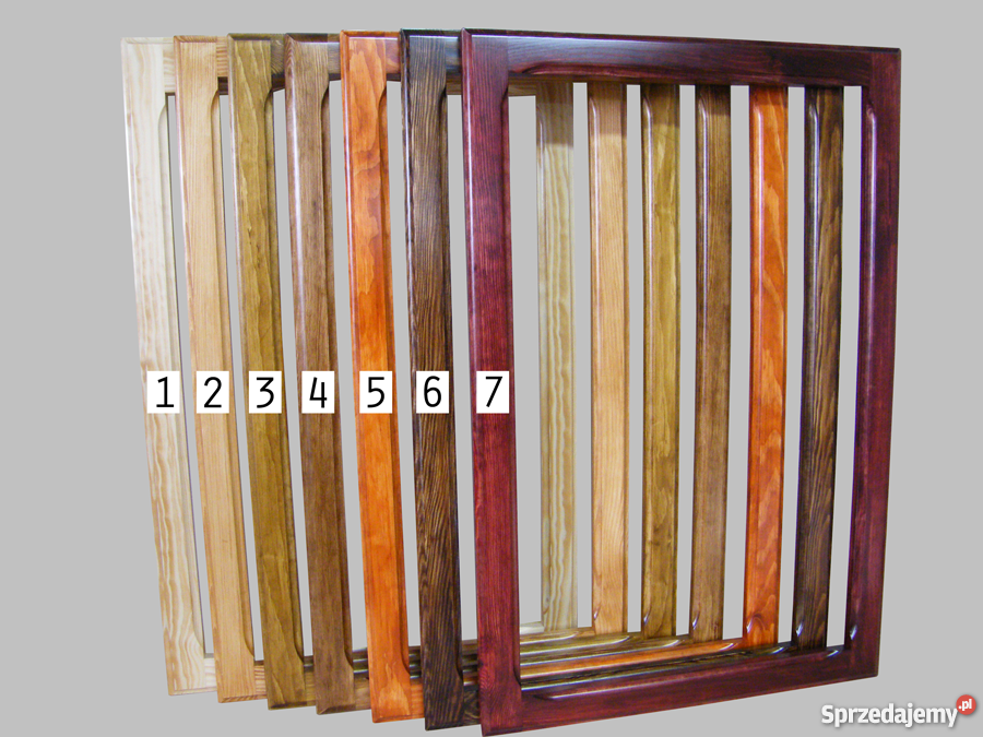 gablota drewniana kolekcjonerska oszklona na sprzedam