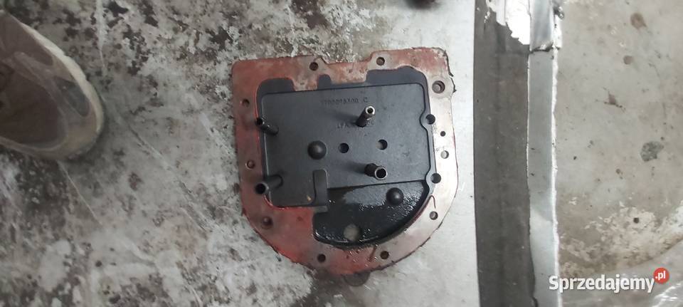 Pokrywa skrzyni Renault celtis 7700098300 c Skrzynia biegów Turek