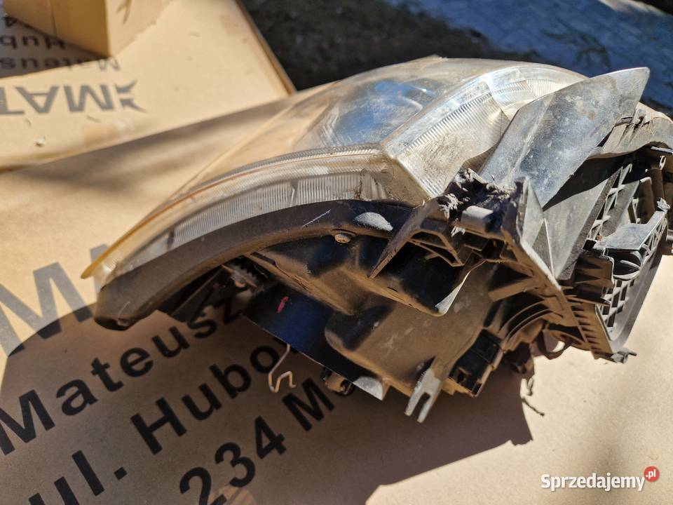 Lampa przednia Toyota Avensis T25 mazowieckie Piaseczno