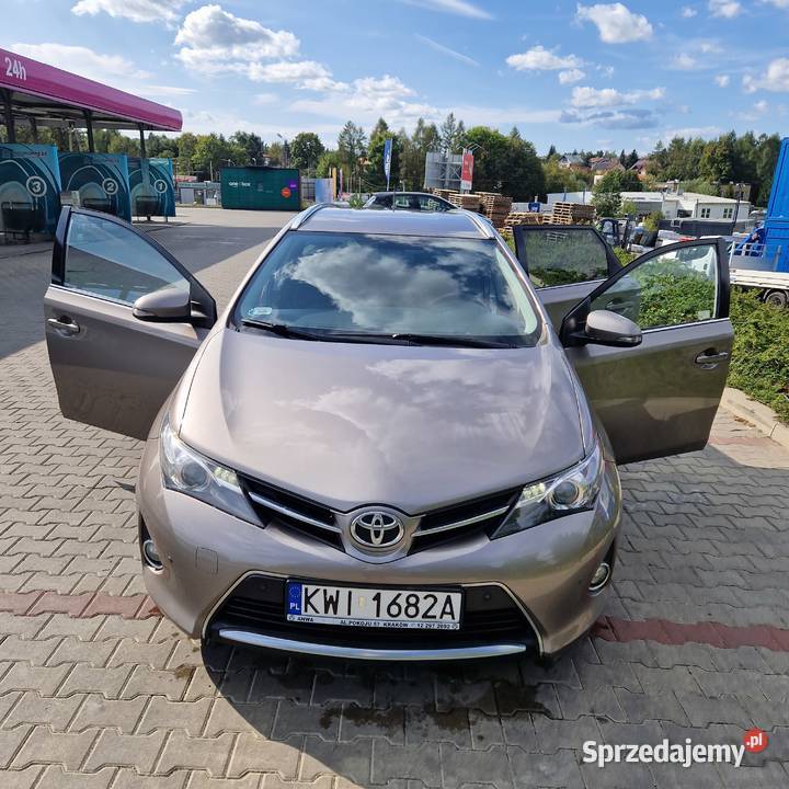 Sprzedam Toyota Auris pierwszy właściciel kurtyny powietrzne małopolskie Wieliczka