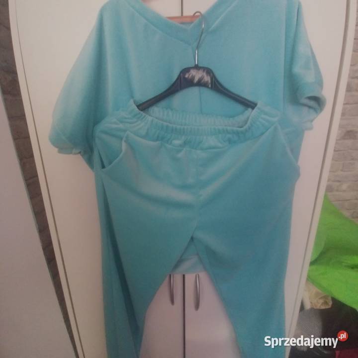 Piękny welurowy dres w miętowym kolorze Rozmiar Rozmiar 42(XL) Chorzów