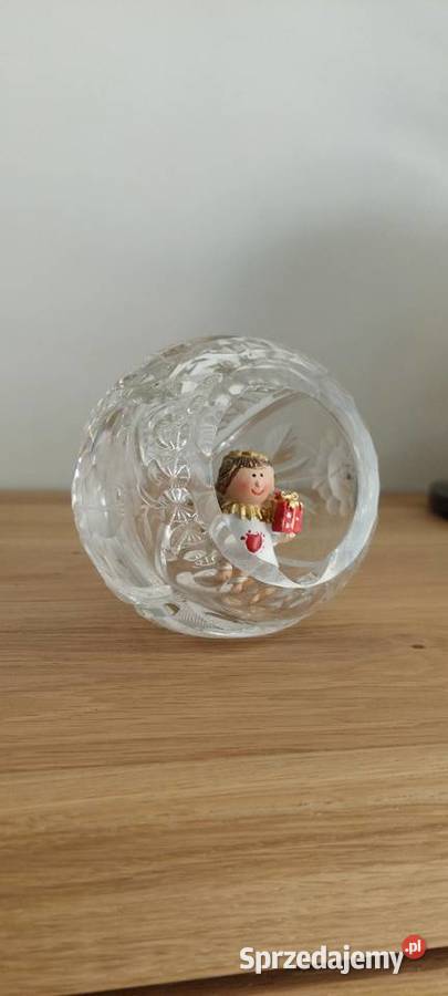 Krysztalowe naczynie ozdoba