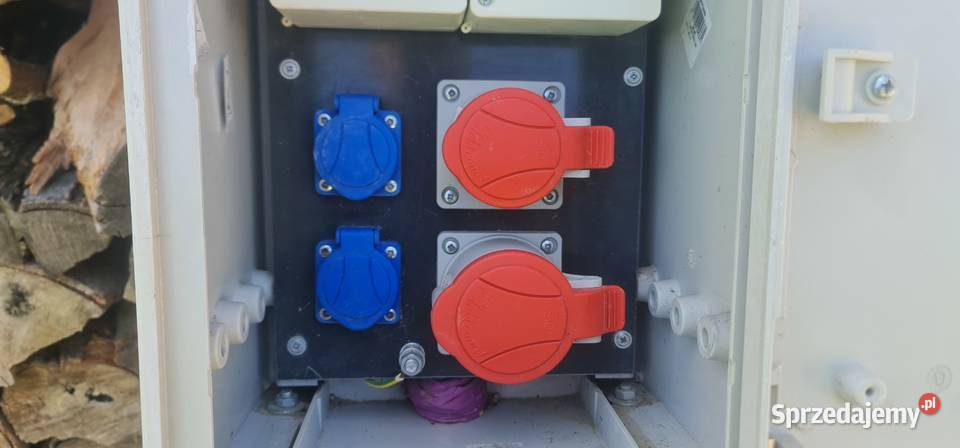 Skrzynka elektryczna budowlana sprzedam