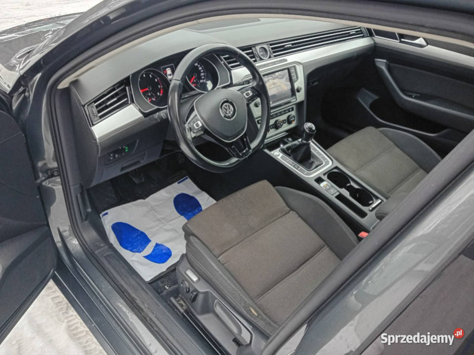 Volkswagen Passat B8 20142023 lakier metallic Janów Lubelski