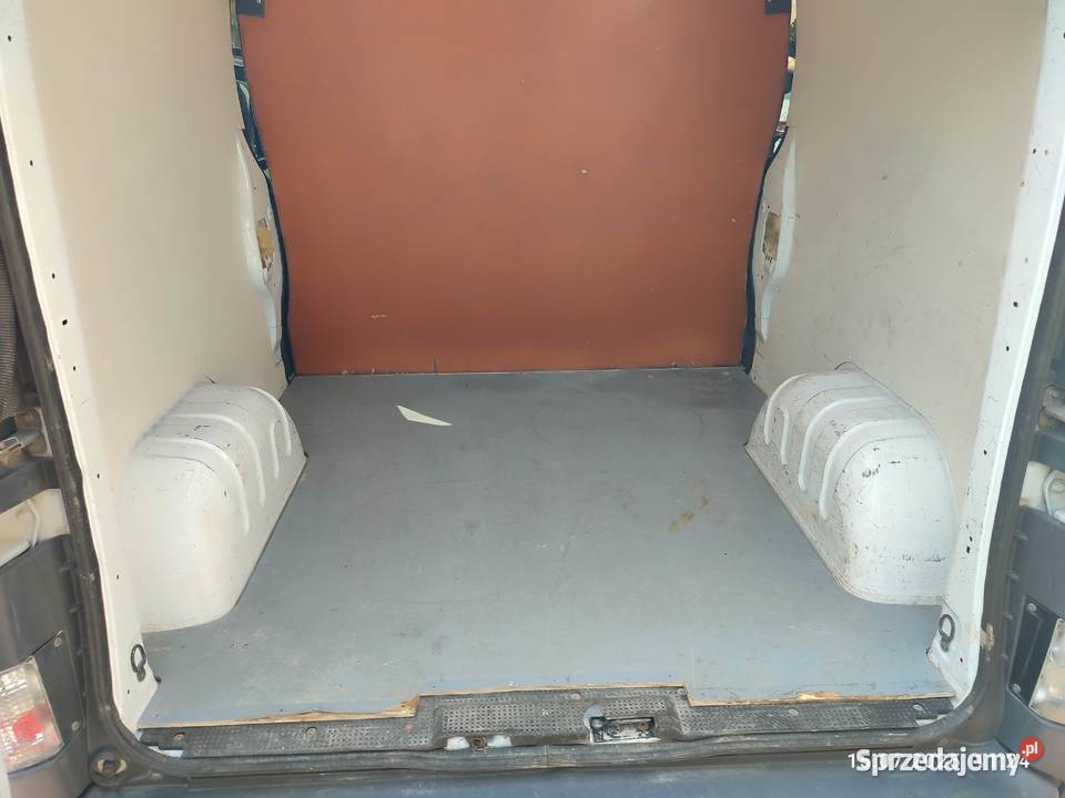 Renault Trafic 20 D 2010r brygadowy 6 osób 290000km Świdnik